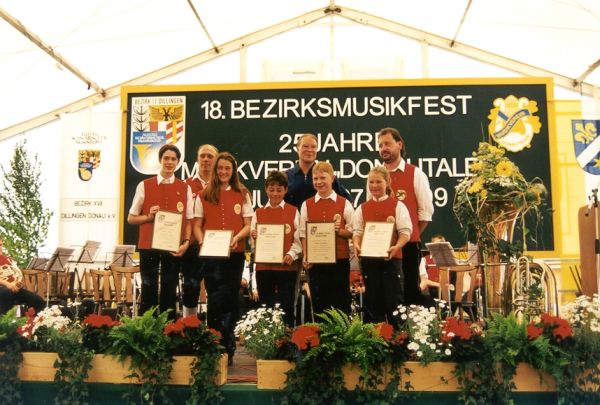 Die diesjährigen Absolventen der Bläserprüfungen in Silber und Bronze