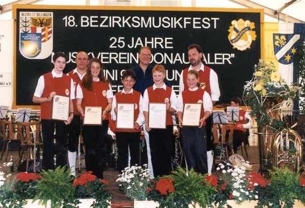 Die diesjährigen Absolventen der Bläserprüfungen in Silber und Bronze